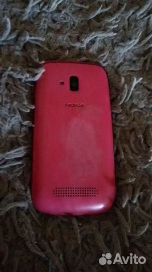 Телефон nokia 610