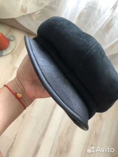 Зимняя кепка женская