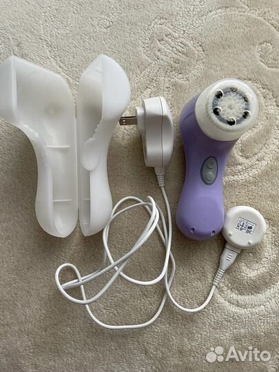 Щетка для очищения лица Clarisonic Mia 2