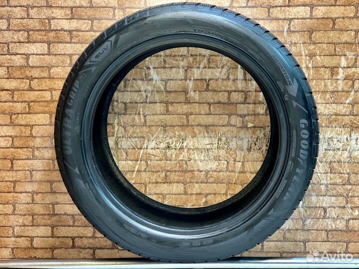 Goodyear UltraGrip Performance SUV Gen-1 275/45 R21