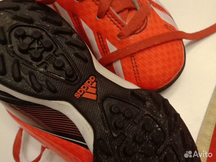 Футбольная форма б/у на 4-5 лет