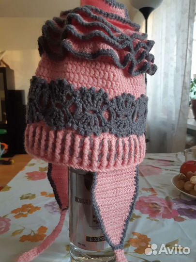 Шапка для девочки, ручная работа