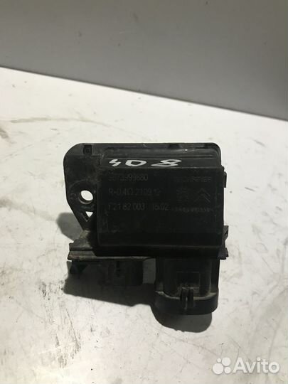 Блок управления вентилятором Peugeot 408