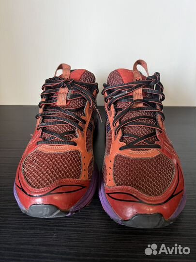 Кроссовки asics x kiko оригинал (8.5US)