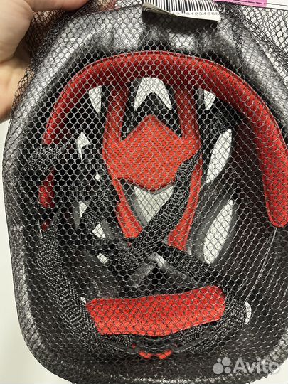 Роликовые коньки + шлем + защита