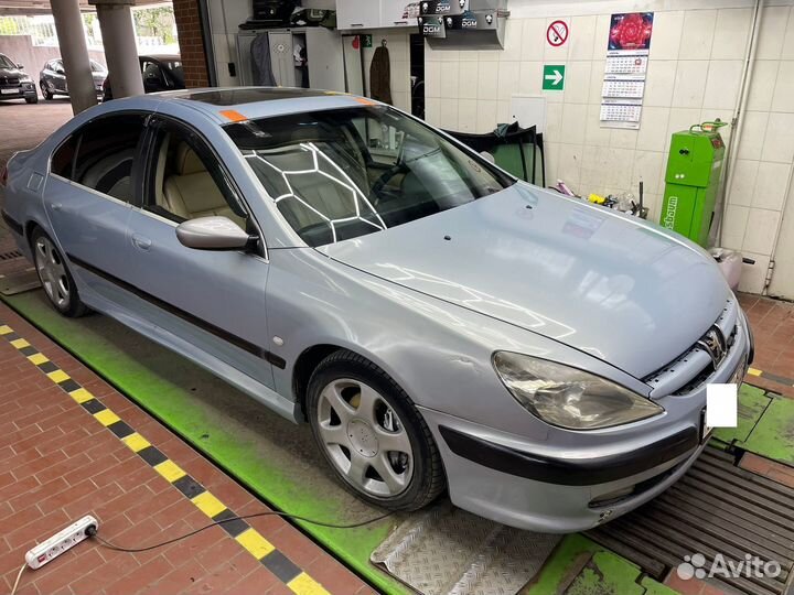 Лобовое стекло Peugeot 607