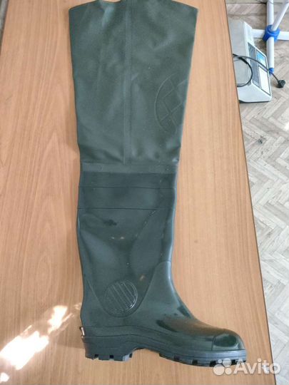 Резиновые сапоги для рыбалки