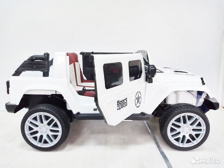 Детский электромобиль jeep с багажником