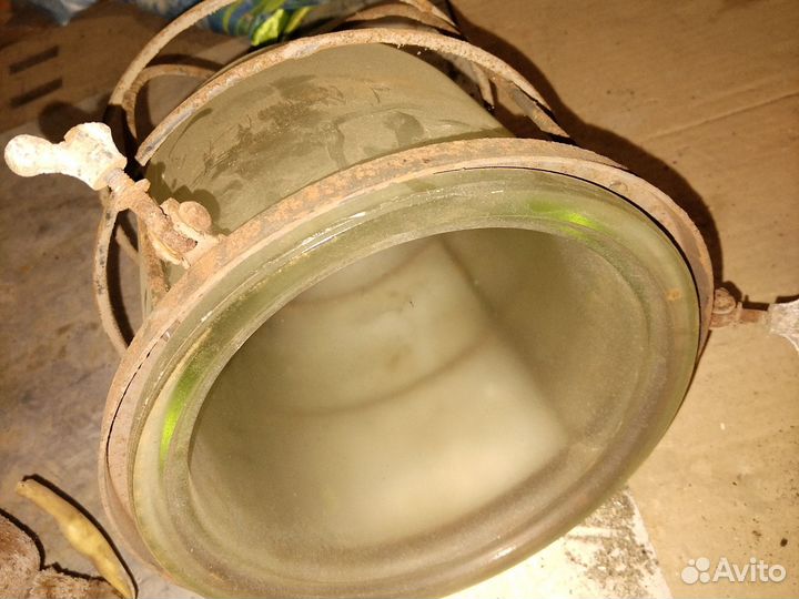 Уличный фонарь