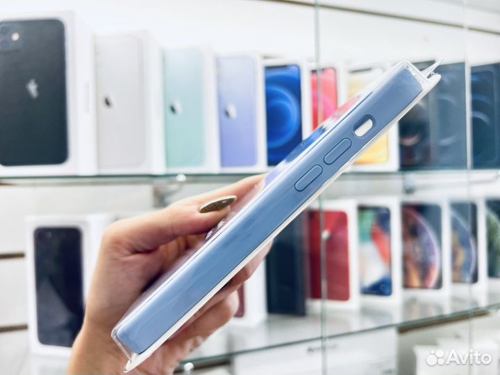 Чехол на iPhone 14 Pro, голубой