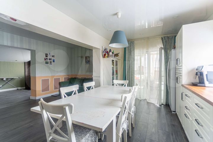 Дом 169 м² на участке 6 сот.