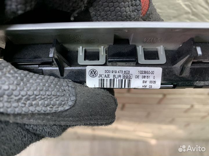 Volkswagen Touareg Дисплей информационный