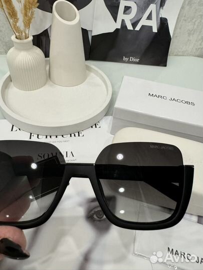 Солнцезащитные очки Marc Jacobs полный набор