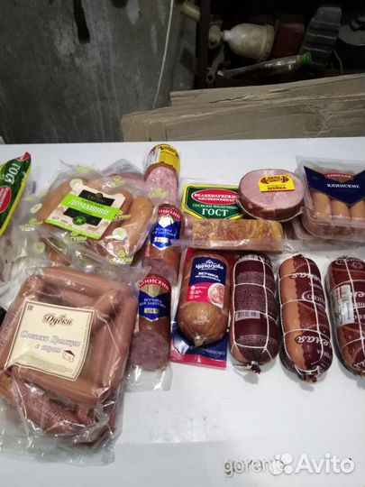 Колбаса, фарш говяжий, молочка и торты