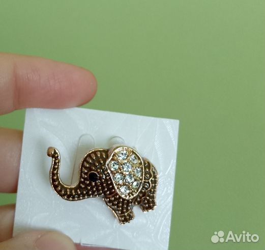 Брошь слоник