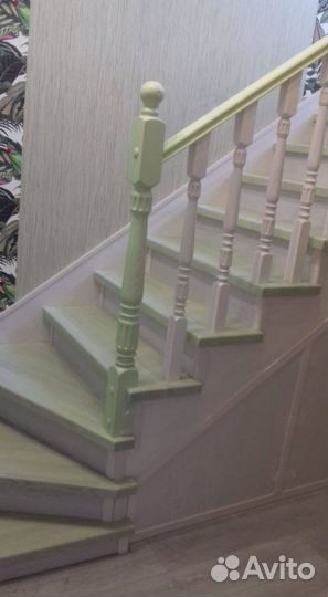 Деревянные ступени для лестницы