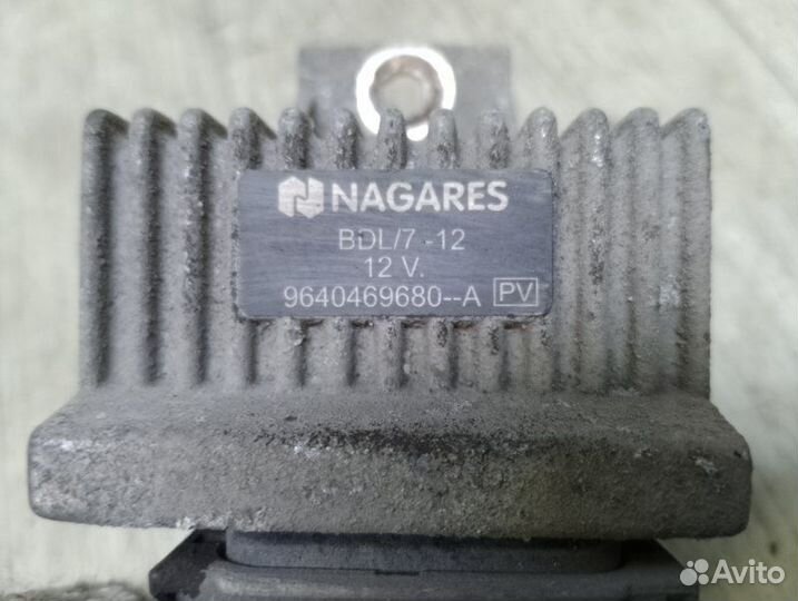 Реле свечей накала Renault Scenic K9K 2008