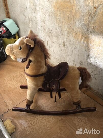 Детская качалка лошадь