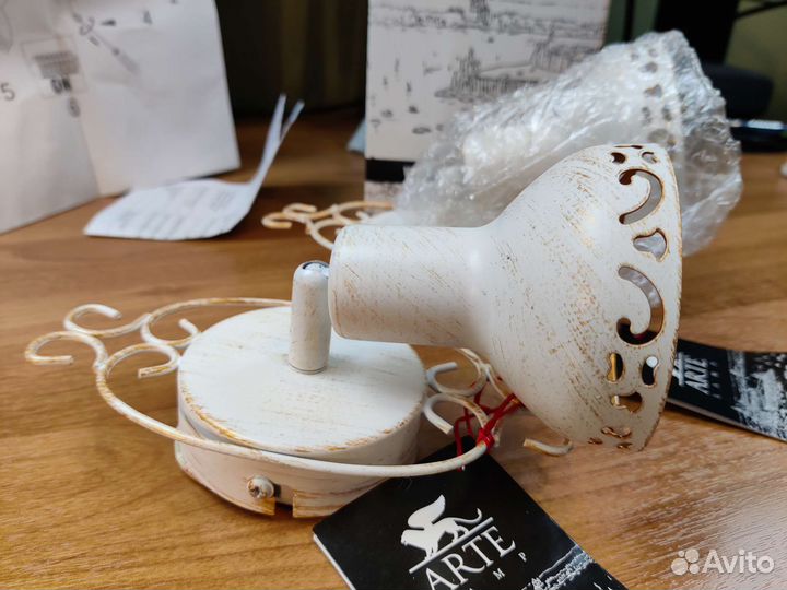 Бра пр-во Италия Arte Lamp A5219AP-1WG