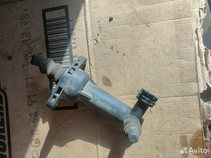 Рабочий цилиндр сцепления Skoda Volkswagen