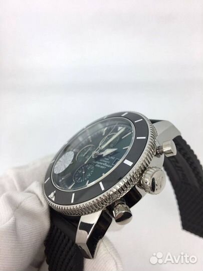 Часы Breitling SuperOcean 200М