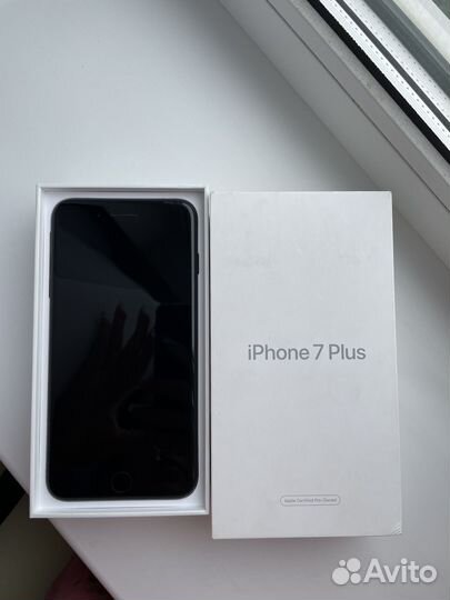 Телефон iPhone 7 plus