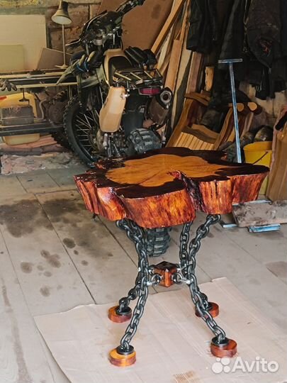 Журнальный столик в стиле лофт