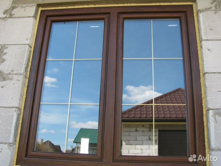 Окно пластиковое ламинированное шпроссы