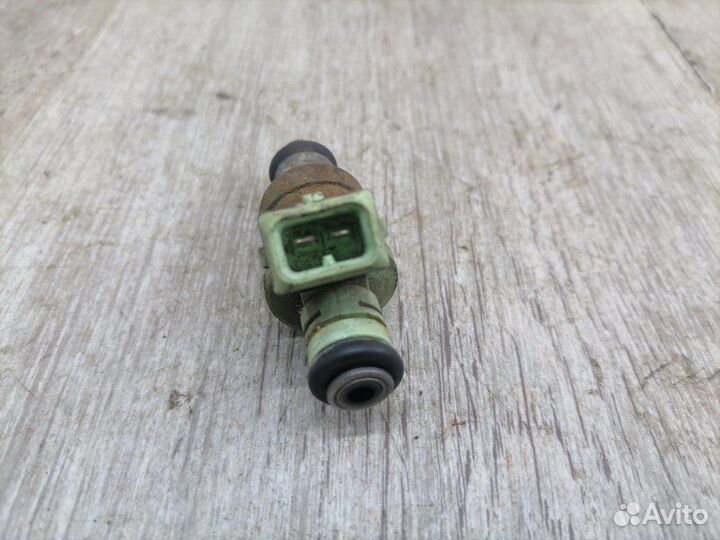 Форсунка инжекторная Daewoo Nexia N150 F16D3 2009