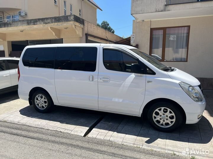 Hyundai H-1, 2010