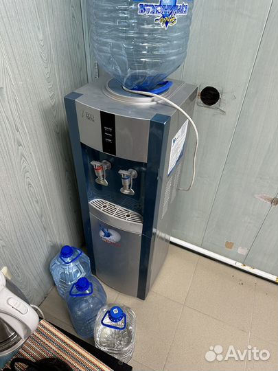 Кулер для воды с холодильником