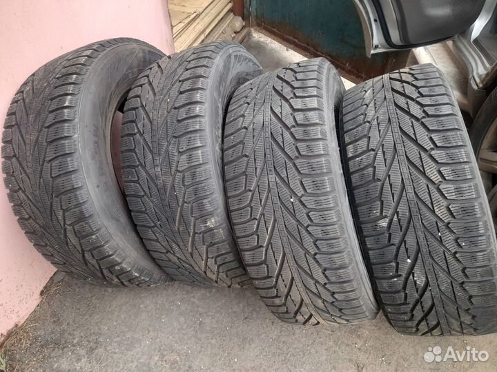 Nokian Tyres Hakkapeliitta R2 SUV 285/60 R18