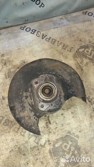 Ступица задняя Hyundai Avante 2010-2015 б/у