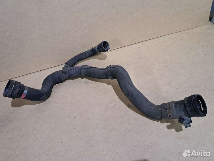 Патрубок радиатора Audi Q5 2.0 211L