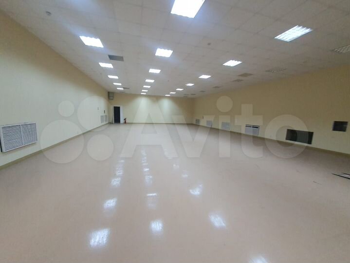 Торговля/чистое пр-во/склад 570 м²