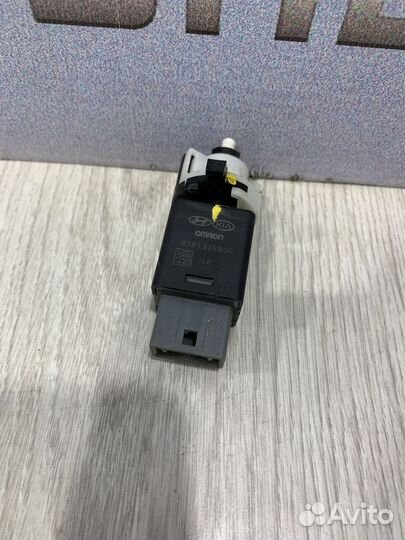 Датчик включения стоп сигнала Лягушка Hyundai sola