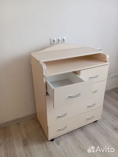 Пеленальный столик комод