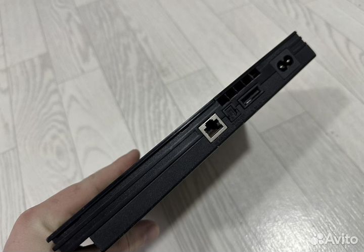 Sony PlayStation 4 прошитая + игры