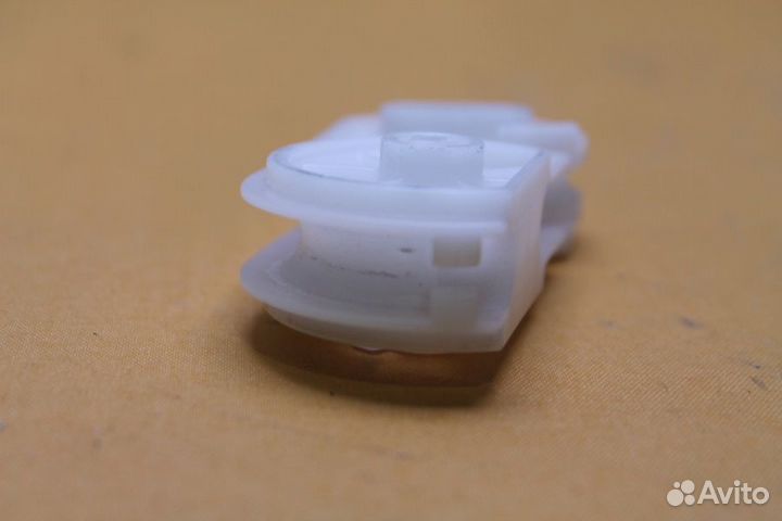 Натяжной ролик Bosch 618720 бу. 6115