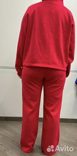 Спортивный костюм женский