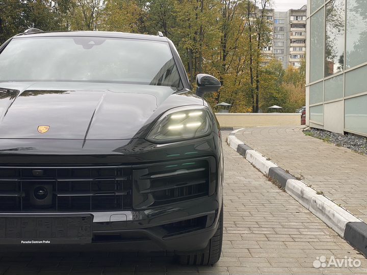 Porsche Cayenne 3.0 AT, 2023, 60 км