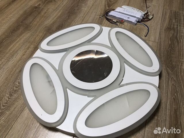 Люстра светодиодная с пультом бу не рабочая