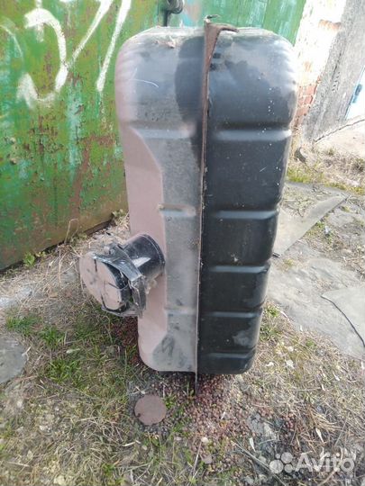 Бензобак паз