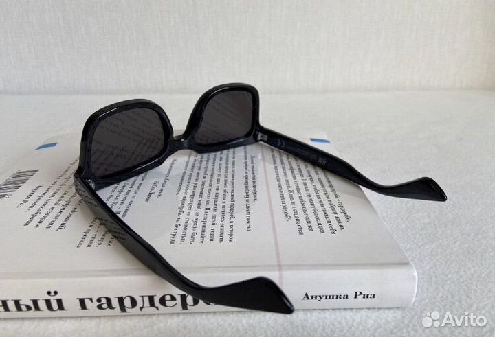 Солнцезащитные очки hm