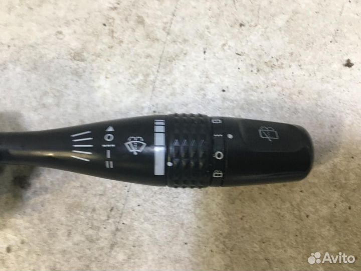 Переключатель стеклоочистителей Mitsubishi Pajero