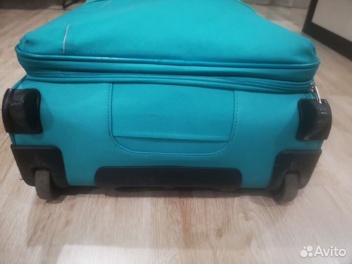 Чемодан на колёсах, размер S (ручная кладь)