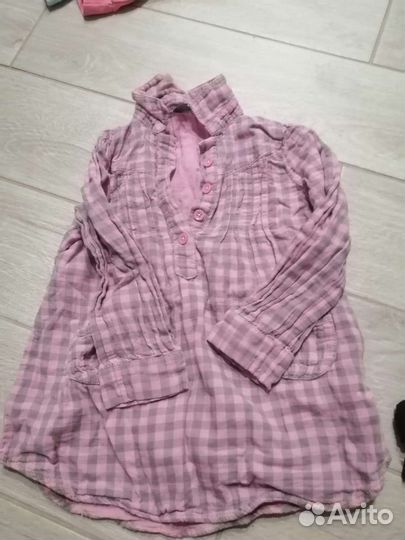 Отдам бесплатно вещи на девочку 4 года
