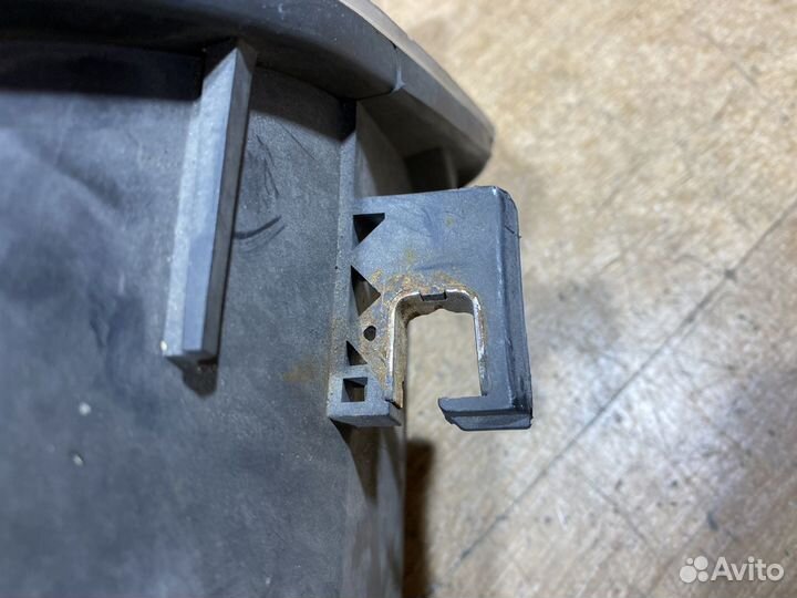 Фара передняя левая Audi A4 B7 Арт. 141987