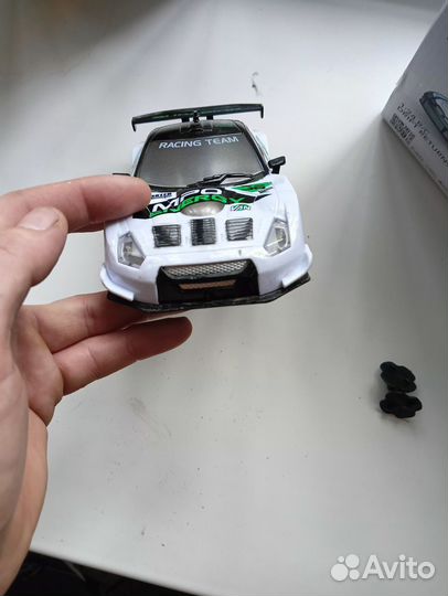 Продам машинку на радиоуправлении