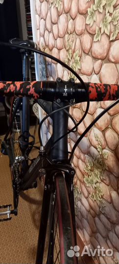 Шоссейный велосипед Red Bull